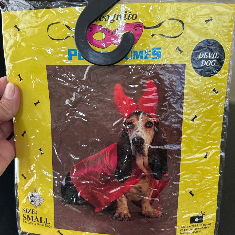 Devil Dog Costume . Size S. NWT